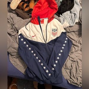 Women’s Nike usa wind breaker